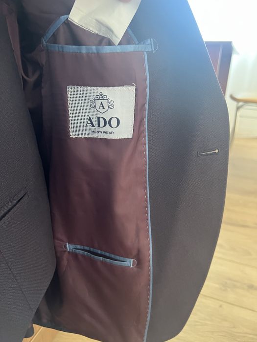 Чоловічий косюм трійка ,в ідеальному стані . Шикарна якість