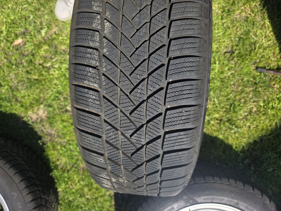 Sprzedam alufelgi z oponami od audi r17 215