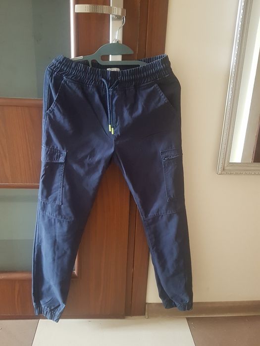 Spodnie dla chłopca w bdb stanie rozm.158 cm