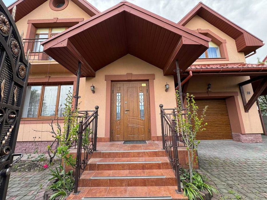 Продається Просторий Будинок з ремонтом, меблями