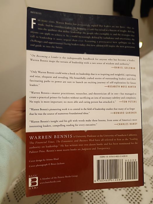 Livro On Becaming a Leader