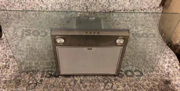 SMEG okap kominowy (przyścienny) KFV92D