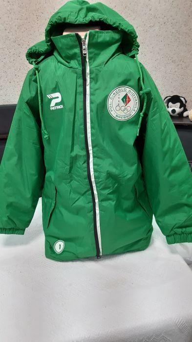 Продам детскую куртку-пальто