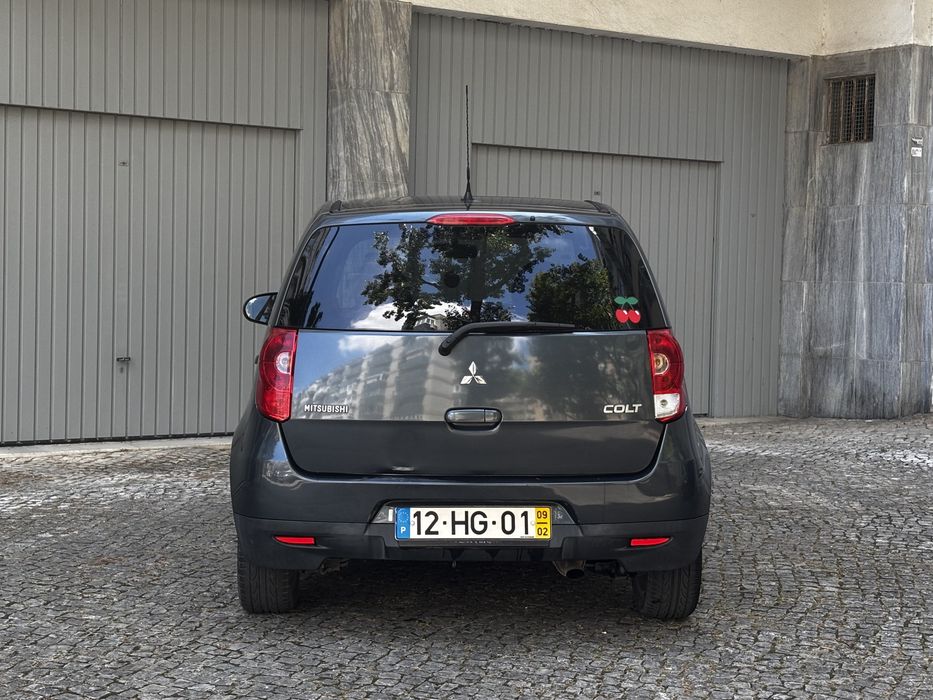 Mitsubishi Colt 1.1 Invite | 98.000 km | AC | Muito Estimado