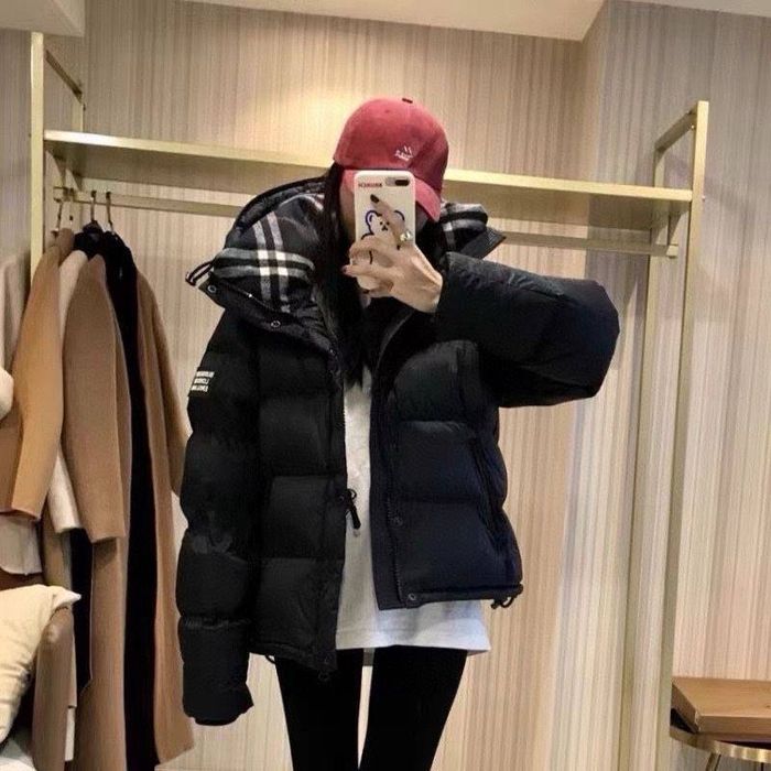 Ексклюзивний пуховик Burberry