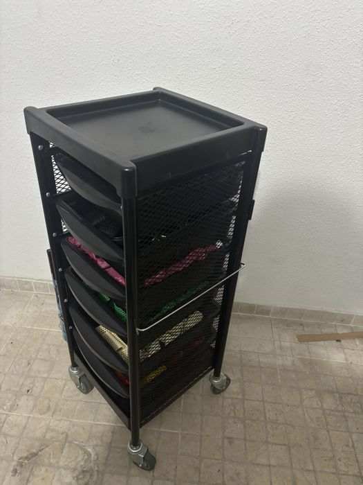 Carrinho de cabeleireiro