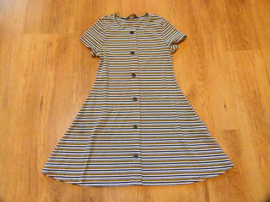 rozm 128 Primark sukienka w paski w prążki