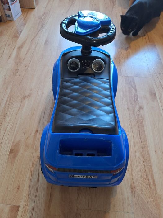 Jeździk dla dziecka