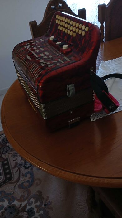 Concertina honer em lá sustenido com 3 carreira afinada