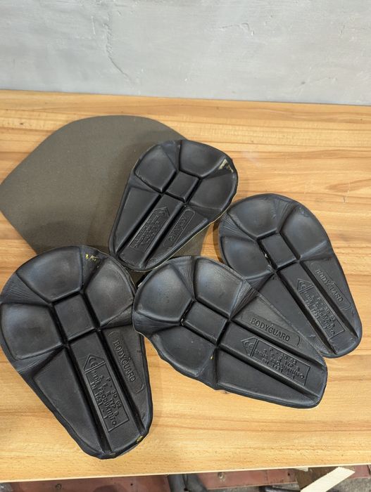 Захист мотокуртки (лікті, плечі, спина) Frank Thomas