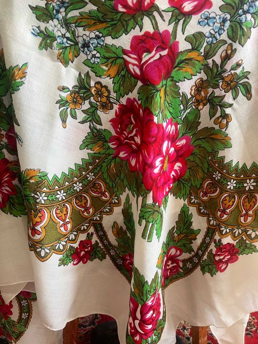 Велика шерстяна хустка