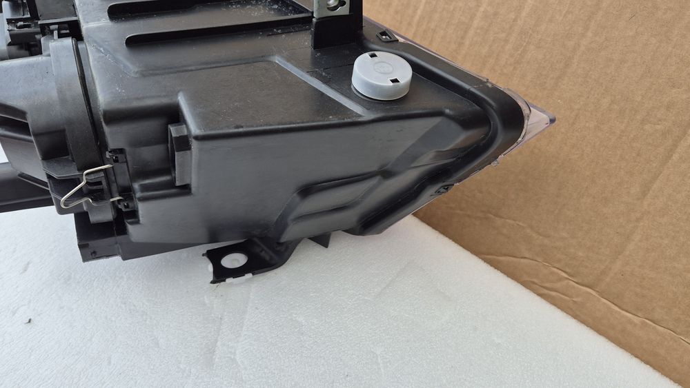 Reflektor Lampa  Bmw 3 e90 e91 2004-2008 R