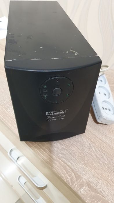 Безперебійник UPS