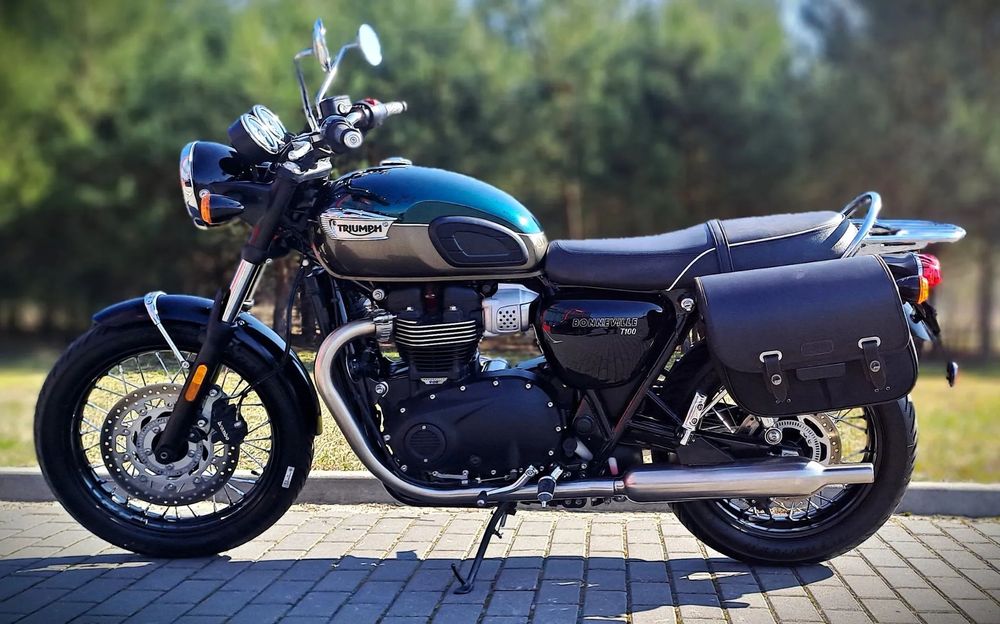 Triumph Bonneville stan idealny / przebieg jedyne 90km / Salon MFA Warszawa-Łazy