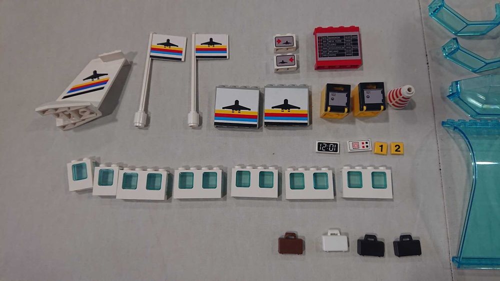 LEGO City Classic: 6396; 6392; 6368; 6376; moinho MOC; 6380; 6373