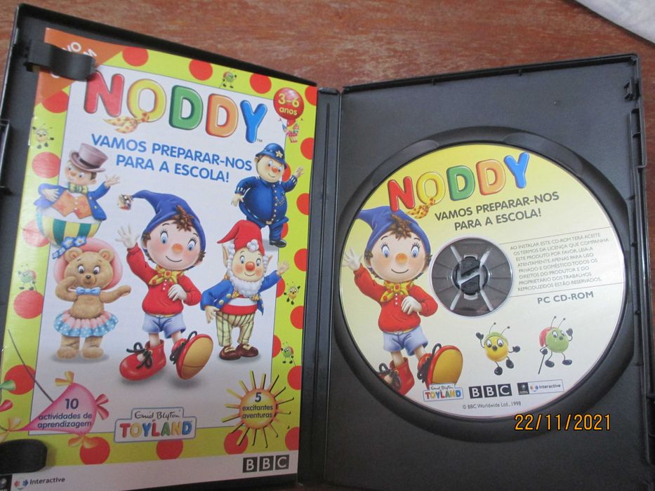 3 dvd's e 1 cd rom do Noddy