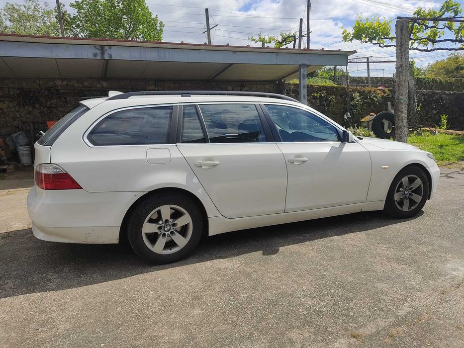 BMW 520 D caixa automática - com muito para andar