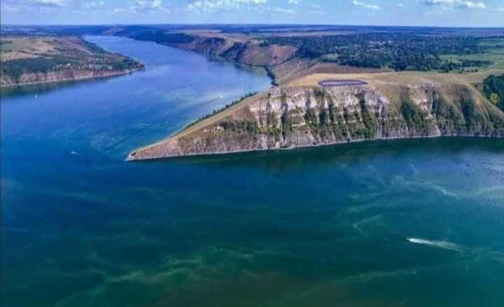 Ексклюзивна земля на березі ріки Дністер. Бакота. Можлива оренда.