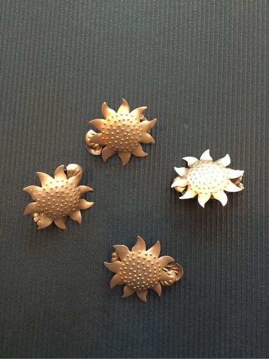 Srebrna klamerka do podpinania zasłon/ firan