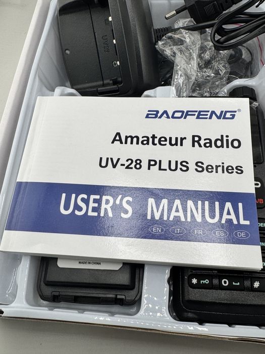 Рація Baofeng UV-28 PLUS акумуляторна з зарядкою