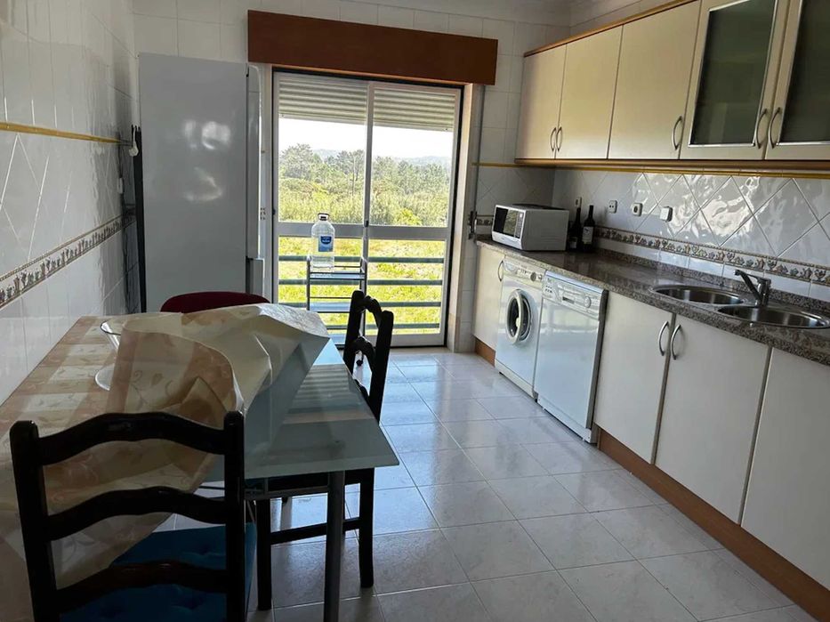 Móveis de Cozinha Creme com Puxadores Alumínio Conjunto Incompleto --> Apenas 150€