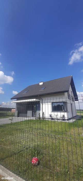 Wolnostojący dom z garażem, blisko lasu