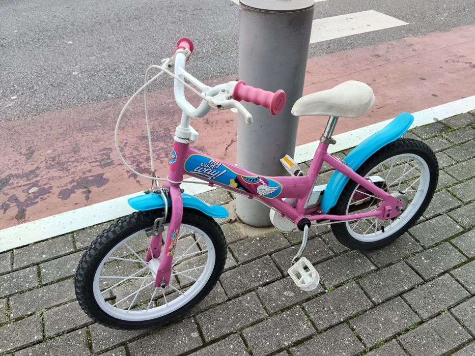 Bicicleta de menina em muito bom estado es