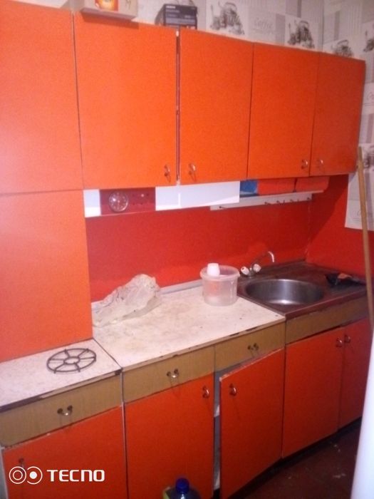 Сдам комнату в опщежитии.