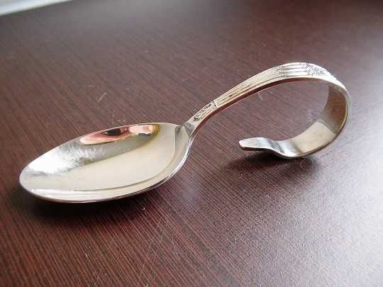 Piękne ozdobne łyżki srebrne England