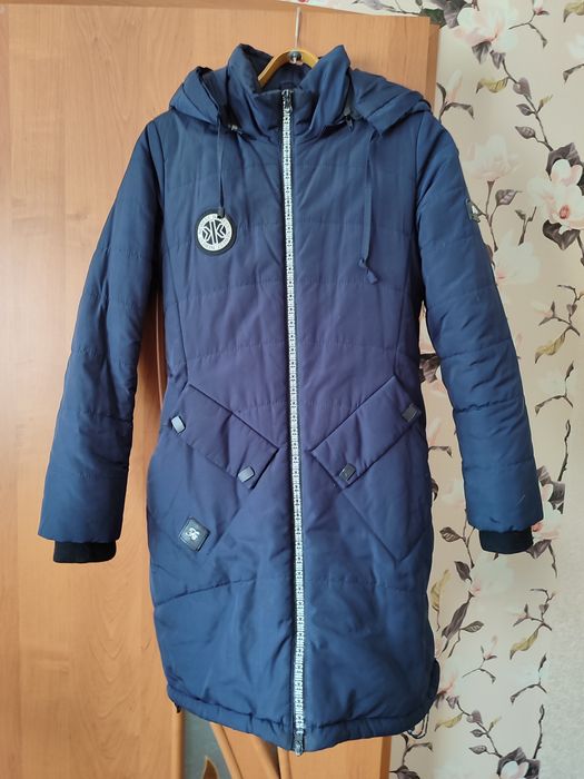 Утеплена осіння куртка