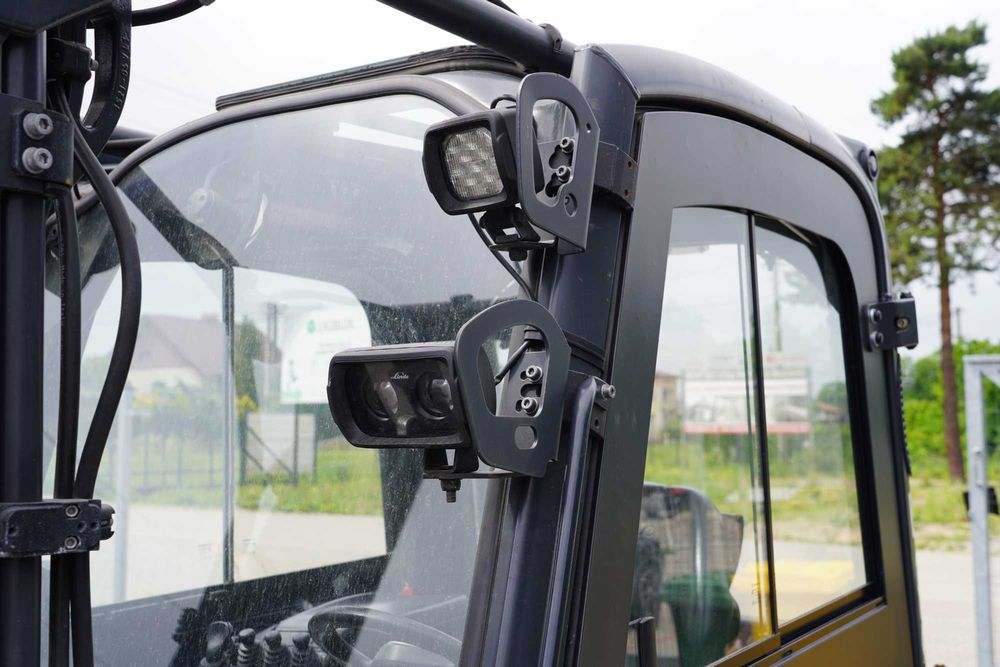 Wózek widłowy Linde H16 391-01 EVO / Fenwick H16 z 2019 roku. - Pełna kabina