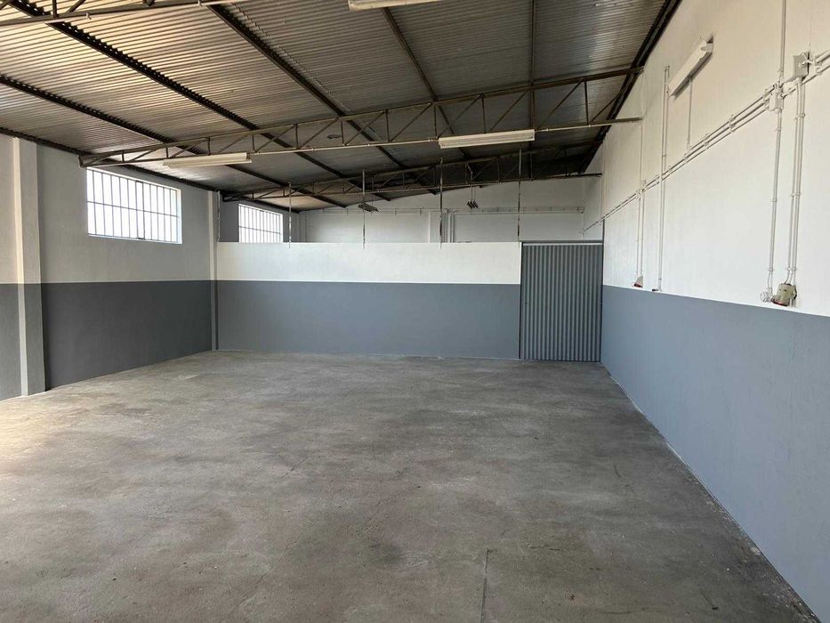 Pavilhao industrial Romariz