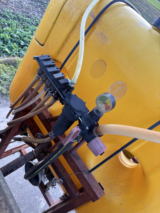 Opryskiwiacz 400 l 12 m