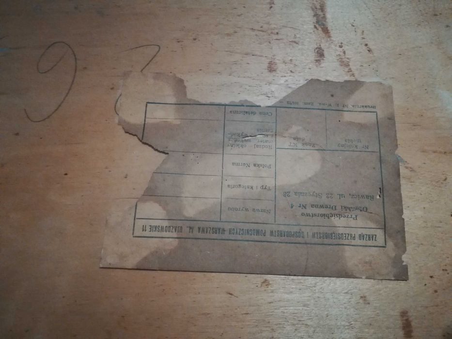 Modernistyczny stolik RTV