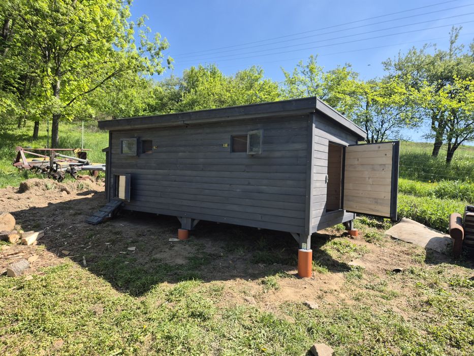 Kurnik dla kur ocieplany