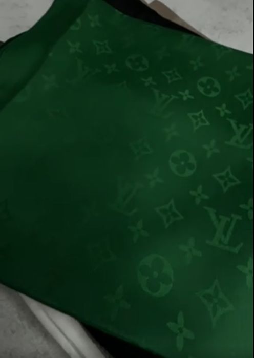 Люксові хустки, нові 
Усі бірки є, якість відмінн