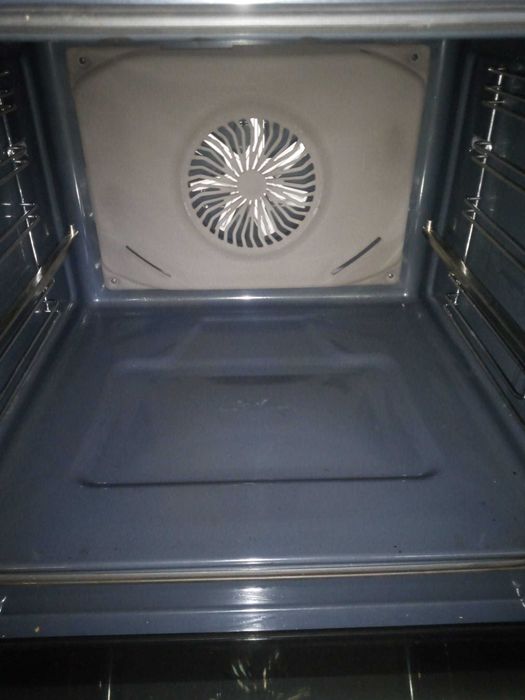 Piekarnik Beko Beyond BBIS17301BMP czarny, pyroliza, używany