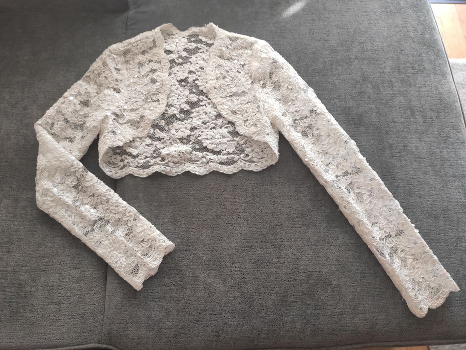 Suknia ślubna z dodatkami