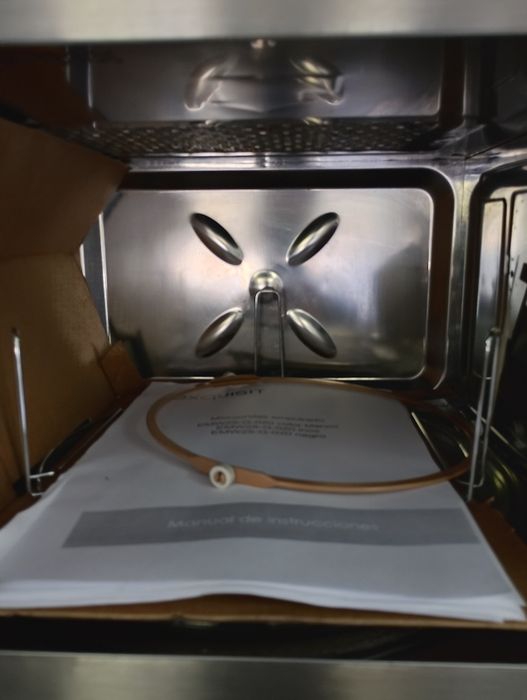 Microondas de encastrar NoVo. 25 litros