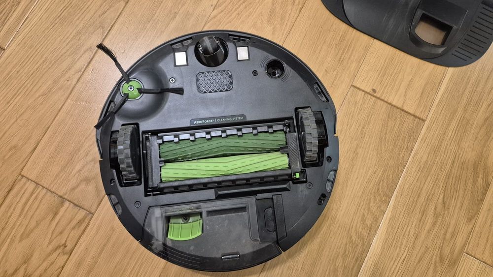 iRobot Roomba J7+