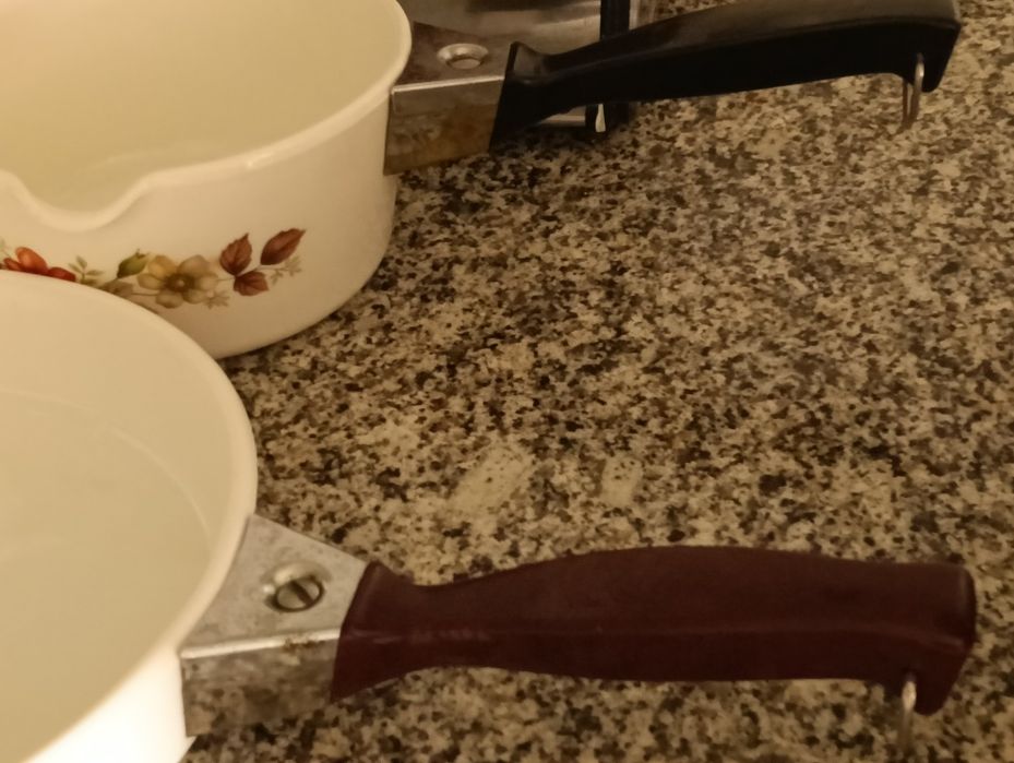 Caçarolas vintage francesas, gênero pirex