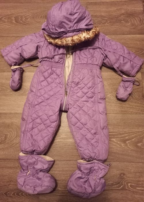Зимовий комбінезон фірми Chicco пуховий