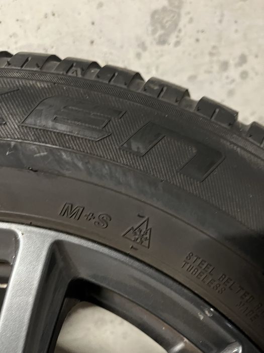 Komplet 4szt felgi i opony 215/65 r16