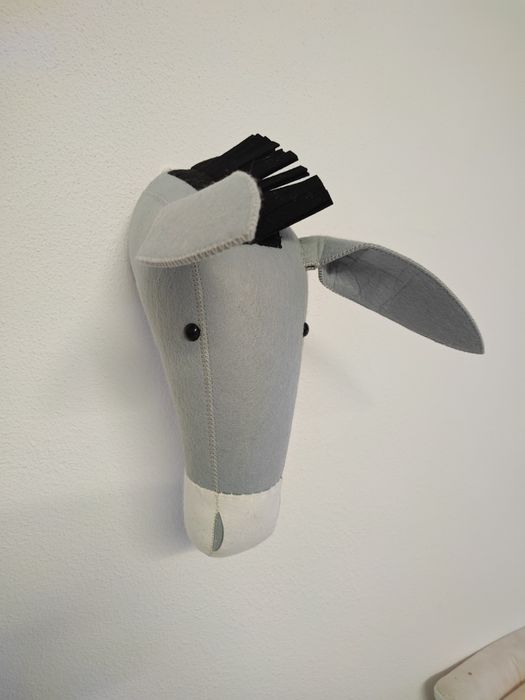 Cabeça de Peluche Decorativa em Feltro