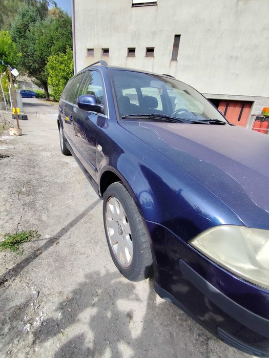 VW Passat 1.9tdi 130cv - 2002 foto 4