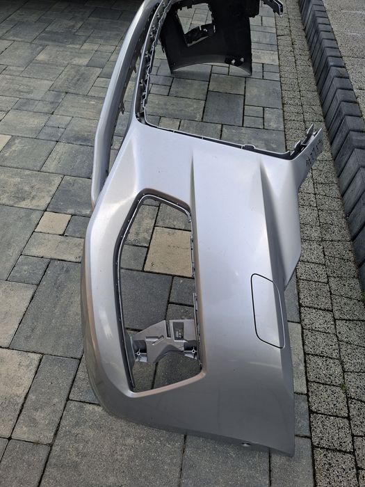 Audi a6 c8 zderzak przod przedni srebrny  lz7g