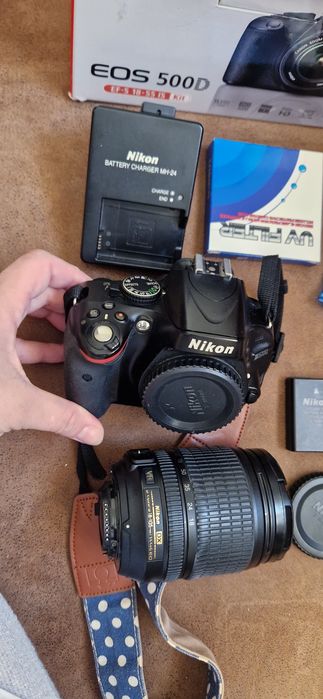 Зеркальный фотоаппарат Nikon D5100