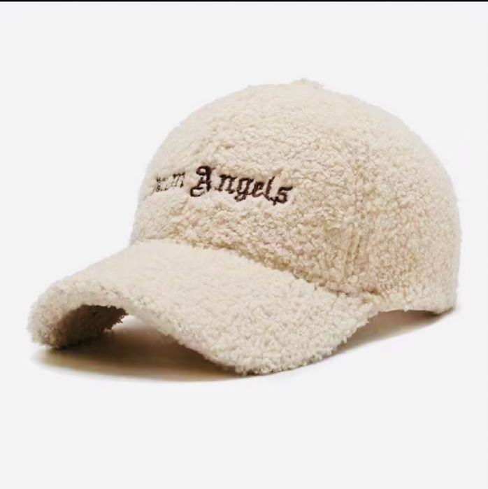 Czapka zimowa z daszkiem