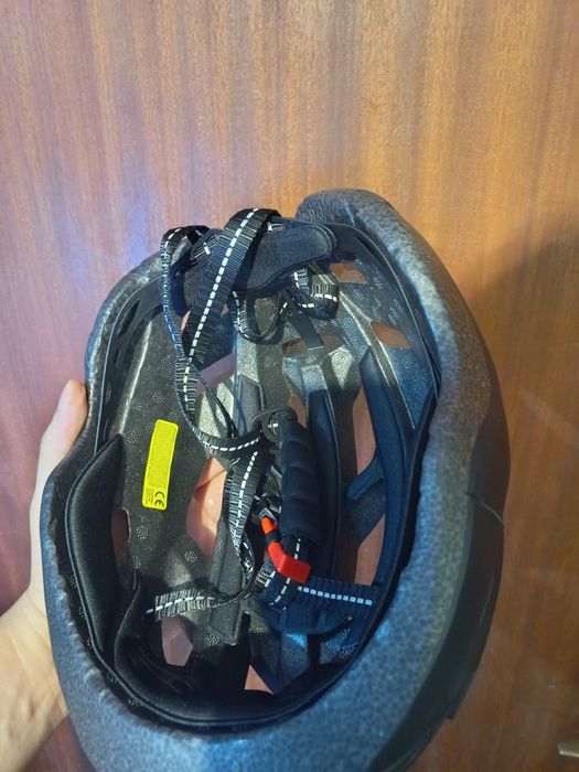 Capacete de ciclismo ultraleve da marca RNOX