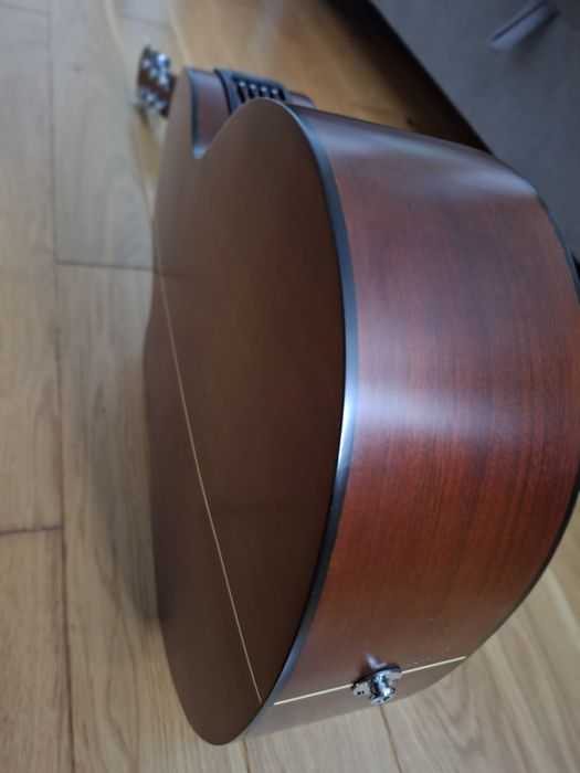 Gitara Marris j220 mc e